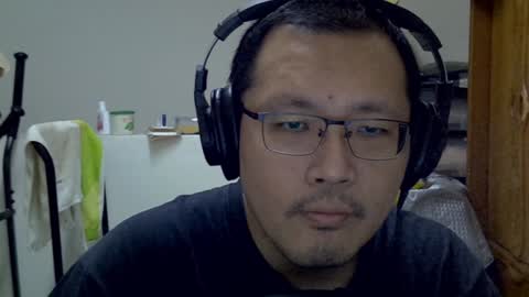 Snapshot of destroy1984 chatting on December 21, 9:44 am Destroy November 1984 online show from December 21, 9:44 am