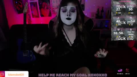 Snapshot of destroyall420 chatting on May 1, 4:22 pm Lola Bdsm and fries online show from May 1, 4:22 pm
