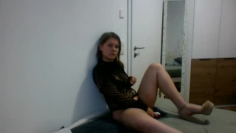 Snapshot of dev1l1sh chatting on July 17, 6:24 pm dev1l1sh online show from July 17, 6:24 pm