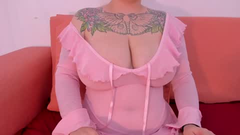 Deva Blue online show from April 28, 3:00 am