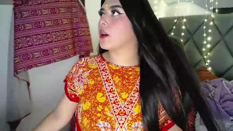 Snapshot of devika_kumar chatting on April 25, 7:11 pm devika online show from April 25, 7:11 pm