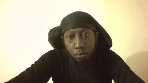 Myles Moore online show from October 19, 3:56 pm