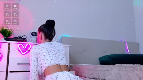 Devill2222 online show from April 5, 6:21 am