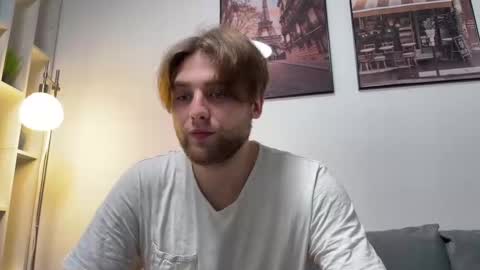 Snapshot of devilnut1 chatting on December 13, 4:11 am devilnut1 online show from December 13, 4:11 am