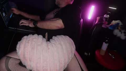 Snapshot of deviluforgot chatting on August 1, 6:56 am deviluforgot online show from August 1, 6:56 am