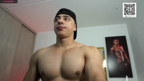 Snapshot of devin_hunter chatting on June 20, 11:07 pm Devin Hunter online show from June 20, 11:07 pm