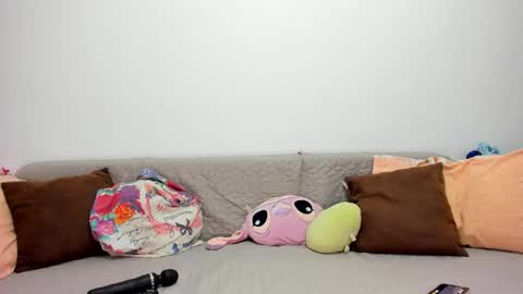 Snapshot of devinesex chatting on November 18, 7:13 am Misha online show from November 18, 7:13 am