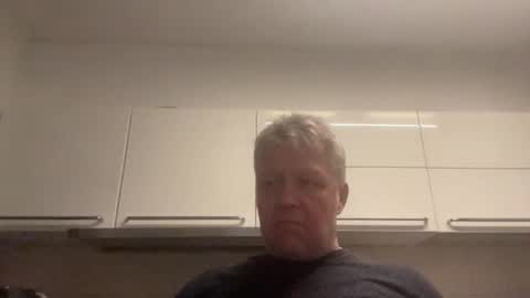 Devon online show from March 1, 2:02 am