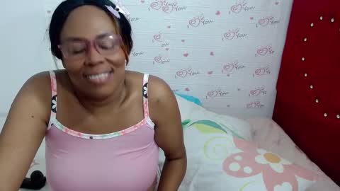 Devora.. online show from December 12, 3:05 pm