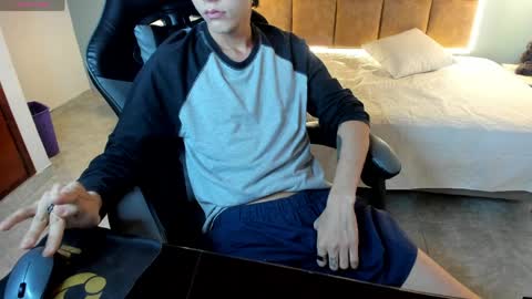 Andy online show from March 31, 2:06 pm