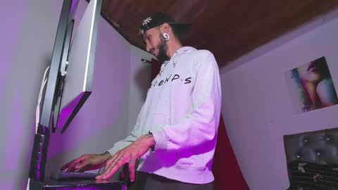 dex_ak586 online show from November 2, 2:14 am