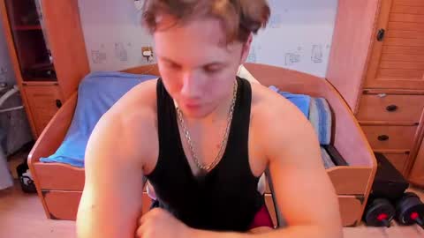 Snapshot of dexter_bennett chatting on May 6, 3:28 pm Dexter online show from May 6, 3:28 pm