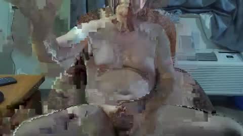 Snapshot of dgll576 chatting on November 15, 4:32 am dgll576 online show from November 15, 4:32 am