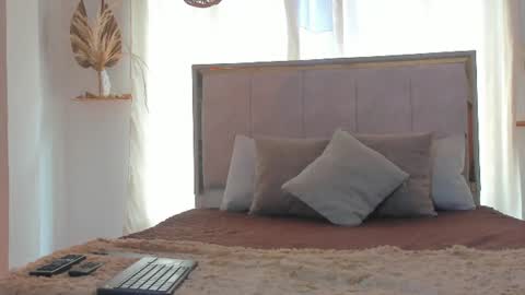 Snapshot of dhalya_roses chatting on June 13, 3:21 pm dhalya online show from June 13, 3:21 pm