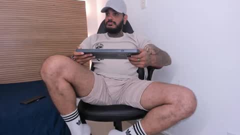 Snapshot of dhamian_wolf_hunter chatting on September 15, 8:42 pm dhaian online show from September 15, 8:42 pm