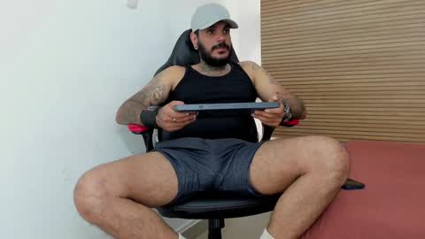 Snapshot of dhamian_wolf_hunter chatting on September 21, 9:27 pm dhaian online show from September 21, 9:27 pm