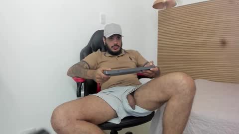 Snapshot of dhamian_wolf_hunter chatting on October 16, 9:38 pm dhaian online show from October 16, 9:38 pm