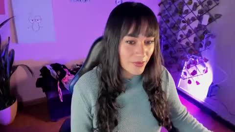 dhaniela naugthy online show from November 17, 2:45 pm