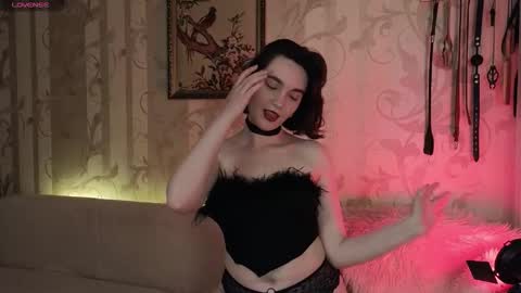 Diana Di Honey online show from October 17, 1:03 pm