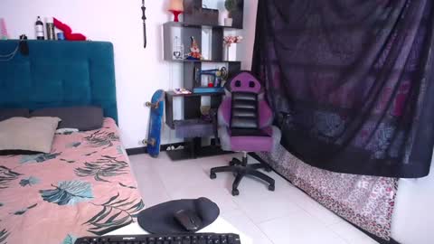 Snapshot of diabla_sexyboobs chatting on January 25, 3:41 pm D I A B L A online show from January 25, 3:41 pm