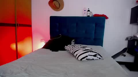 Snapshot of diabla_sexyboobs chatting on February 27, 7:58 pm D I A B L A online show from February 27, 7:58 pm