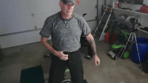 Yeti online show from February 10, 10:25 pm