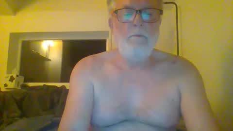 Snapshot of dial76 chatting on February 15, 3:52 am dial76 online show from February 15, 3:52 am