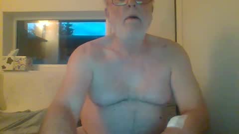 Snapshot of dial76 chatting on February 27, 6:18 am dial76 online show from February 27, 6:18 am