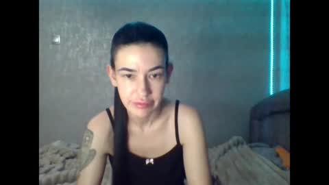 Snapshot of diamond_dana chatting on June 14, 11:18 pm Diamond Dana online show from June 14, 11:18 pm