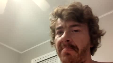 Snapshot of diamonde_steele chatting on December 10, 10:37 pm diamonde_steele online show from December 10, 10:37 pm