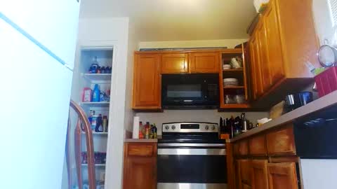 Snapshot of diamondmonroexo chatting on March 19, 4:33 pm DiamondMonroeXo online show from March 19, 4:33 pm