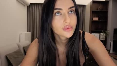 Iris online show from October 27, 8:46 pm