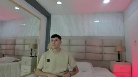 Snapshot of diamondss_1 chatting on May 30, 10:07 pm diamondss_1 online show from May 30, 10:07 pm
