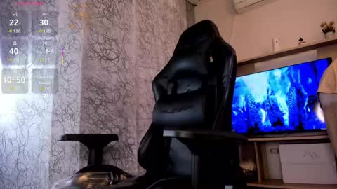Snapshot of diamondss_1 chatting on June 6, 12:10 pm diamondss_1 online show from June 6, 12:10 pm