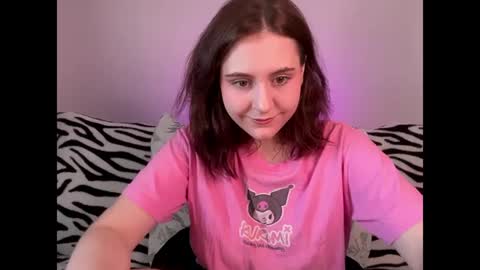 Snapshot of diana_floweri chatting on July 1, 8:38 am Diana online show from July 1, 8:38 am