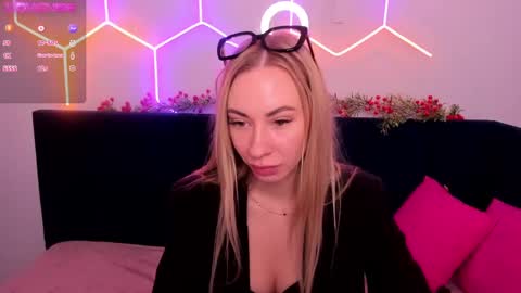 Diana  online show from January 13, 4:50 am