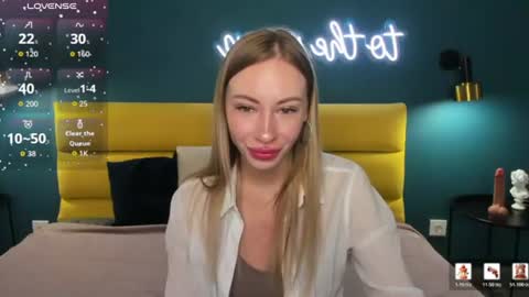 Snapshot of diana_garrett chatting on June 11, 8:34 am Diana online show from June 11, 8:34 am