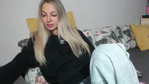 Snapshot of diana_lambert chatting on November 5, 8:58 am diana_lambert online show from November 5, 8:58 am