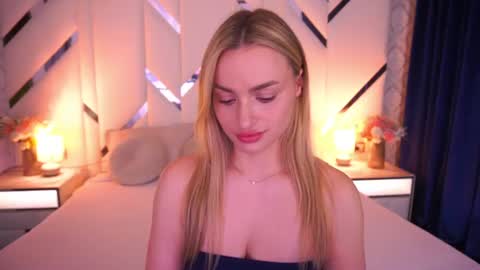 Snapshot of diana_nova chatting on June 13, 6:55 am diana_nova online show from June 13, 6:55 am