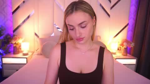 Snapshot of diana_nova chatting on June 18, 12:09 pm diana_nova online show from June 18, 12:09 pm
