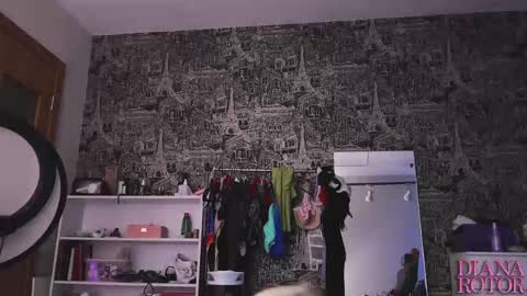 Snapshot of diana_rotor chatting on April 21, 2:51 am Diana online show from April 21, 2:51 am