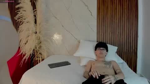 Snapshot of diana_santhy chatting on June 10, 7:35 pm diana_santhy online show from June 10, 7:35 pm