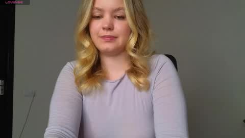 Snapshot of dianaholiday chatting on May 24, 2:00 pm Olga online show from May 24, 2:00 pm