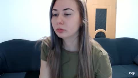 Snapshot of dianasmiey7 chatting on December 19, 8:56 am dianasmiey7 online show from December 19, 8:56 am