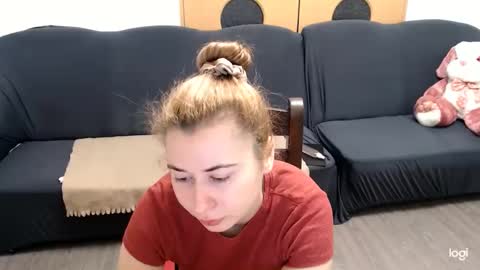 Snapshot of dianasmiey7 chatting on January 20, 9:46 am dianasmiey7 online show from January 20, 9:46 am