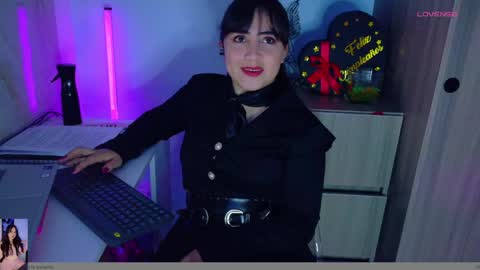 Snapshot of diane_1 chatting on June 8, 11:54 am DIANE online show from June 8, 11:54 am