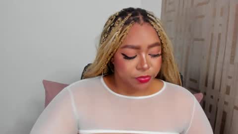 Snapshot of diane_melo chatting on April 22, 4:48 am DIANE online show from April 22, 4:48 am