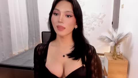 Snapshot of dianna_foxy chatting on December 22, 7:44 am Kianna online show from December 22, 7:44 am