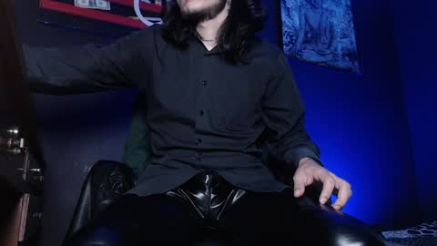 DICAPRIO online show from March 30, 12:06 pm