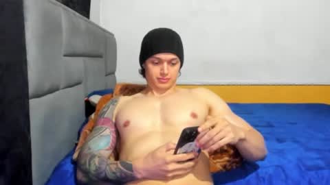 Snapshot of dick_demon_1 chatting on February 5, 3:55 am jhon online show from February 5, 3:55 am